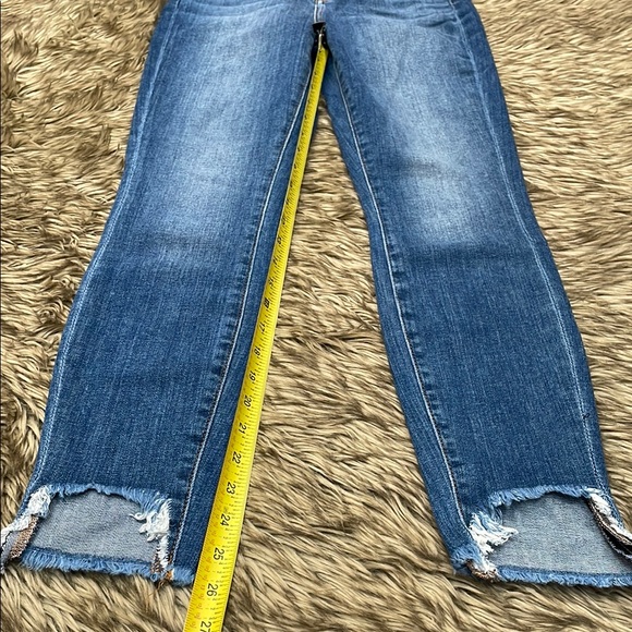 7 For All Mankind Blue Cropped Ankle Jeans with Classic Style - Picture 3 of 5